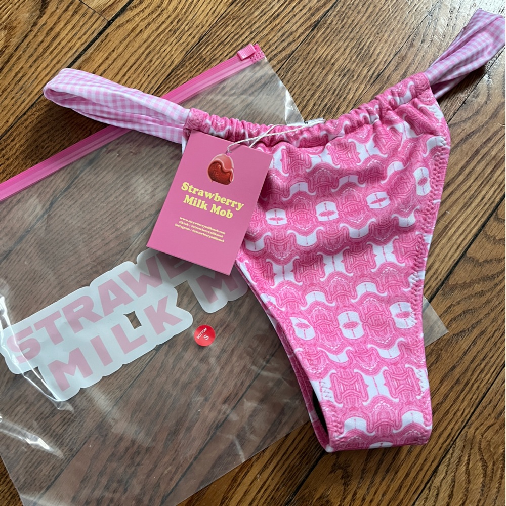 Strawberry Milk Mob Garden Party Bottoms